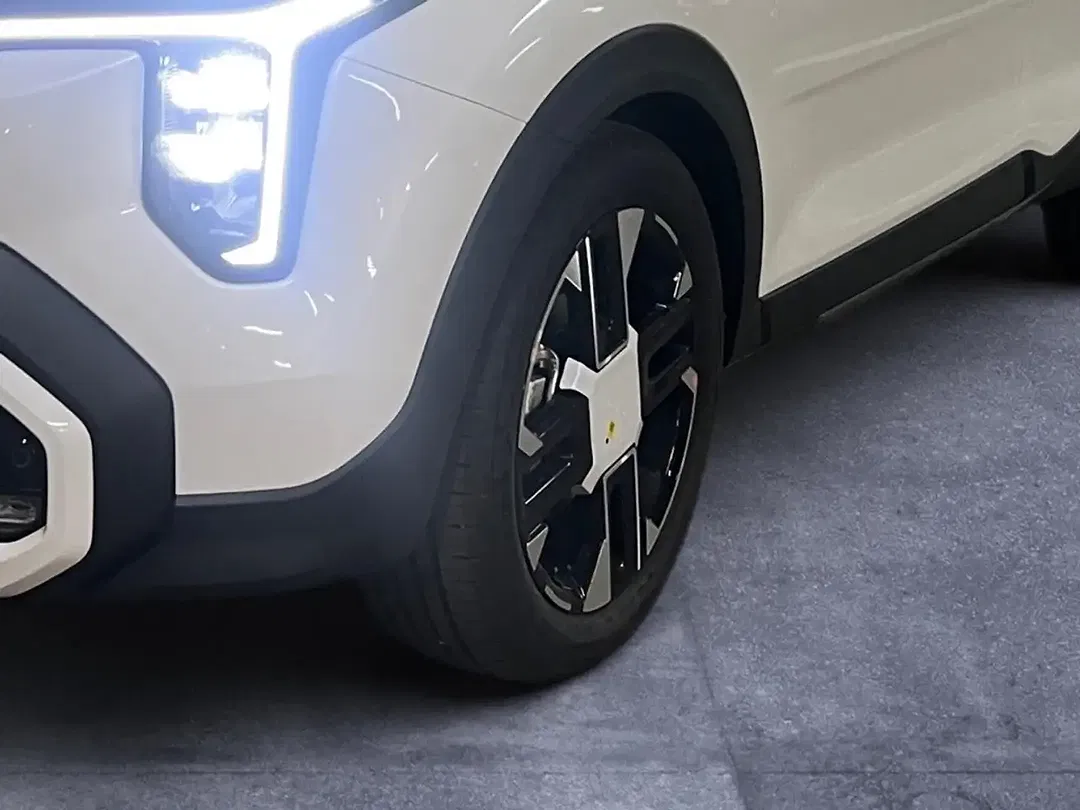 Kia Stonic - Thumbnail 6