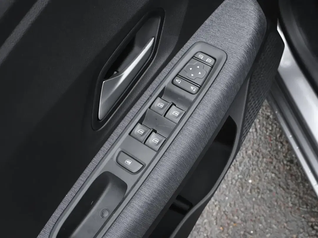 Dacia Sandero - Thumbnail 9