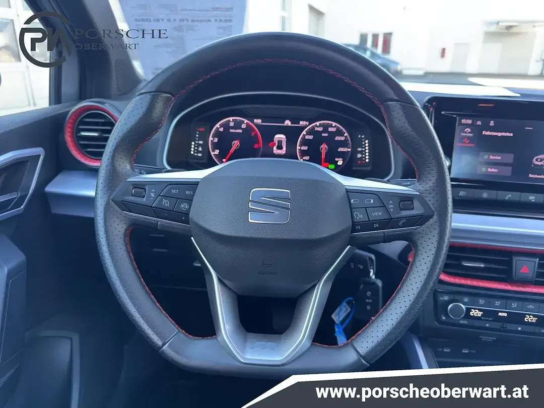 SEAT Arona - Thumbnail 11