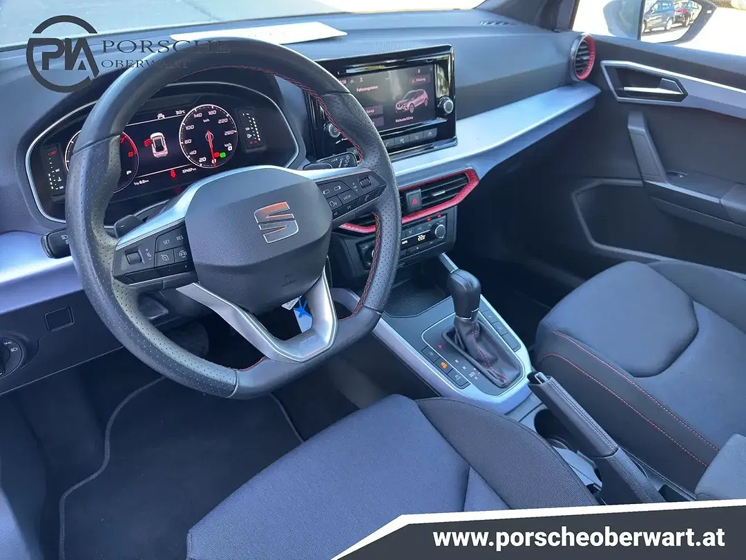 SEAT Arona - Thumbnail 9