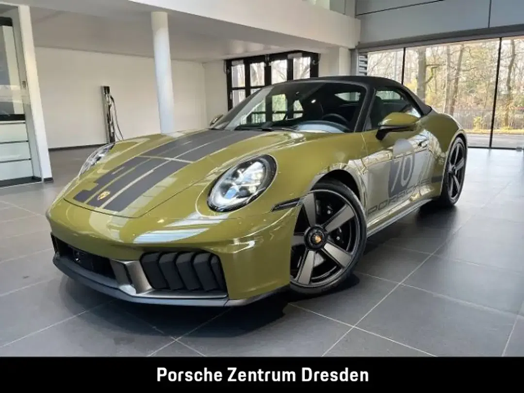 Porsche 992 - Thumbnail 1
