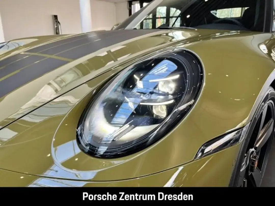 Porsche 992 - Thumbnail 14