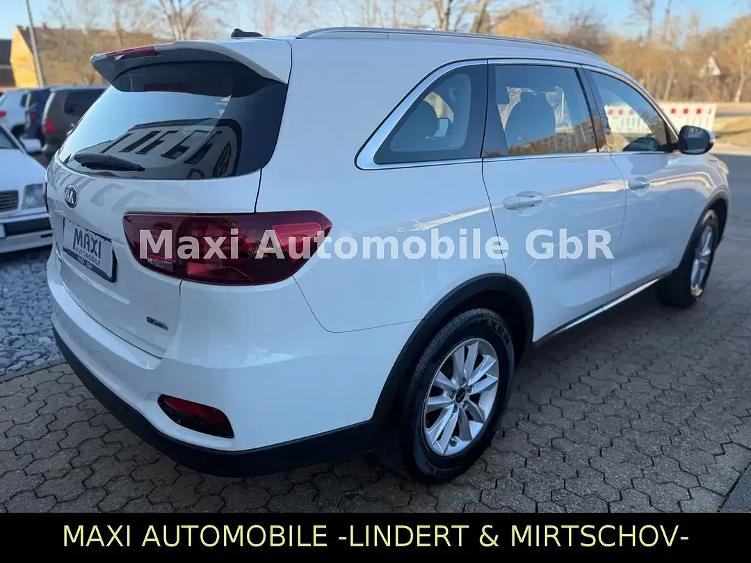 Kia Sorento - Thumbnail 4
