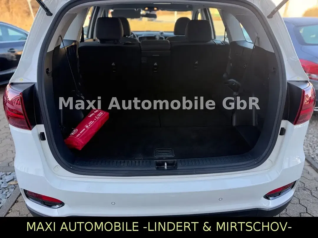 Kia Sorento - Thumbnail 6