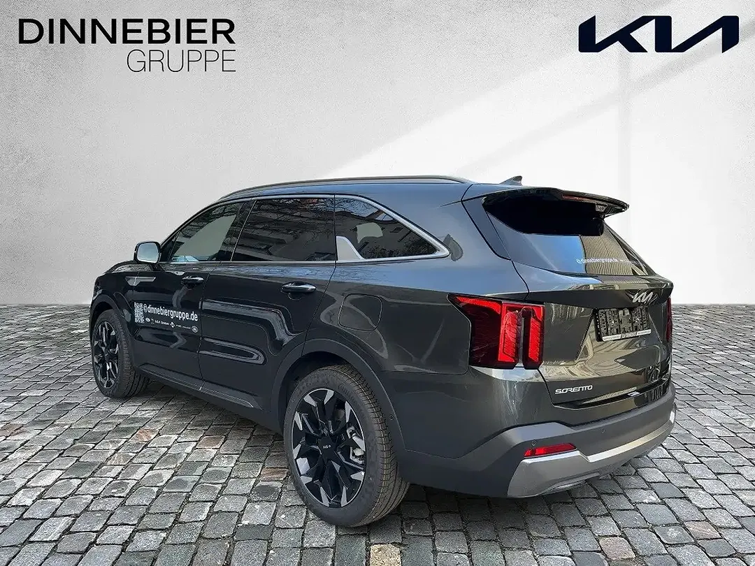 Kia Sorento - Thumbnail 2