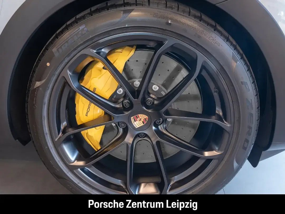 Porsche Cayenne - Thumbnail 10