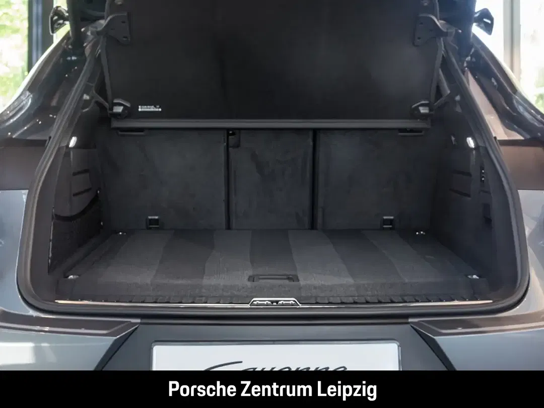 Porsche Cayenne - Thumbnail 12