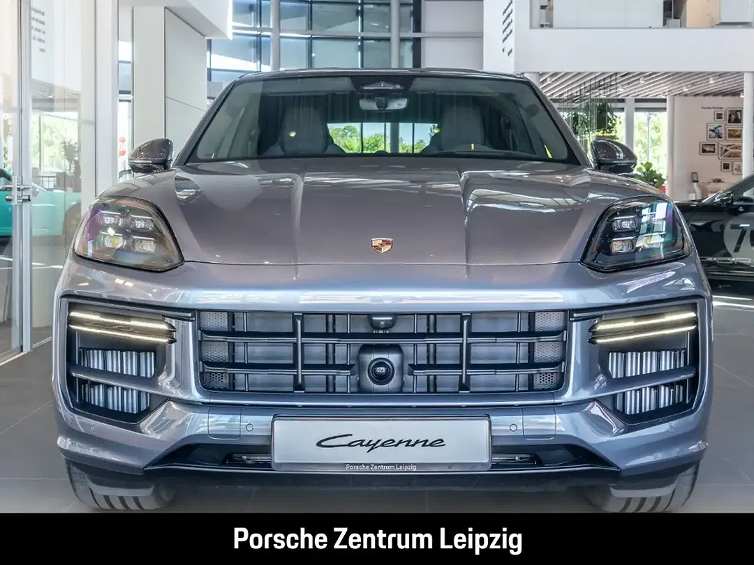 Porsche Cayenne - Thumbnail 4