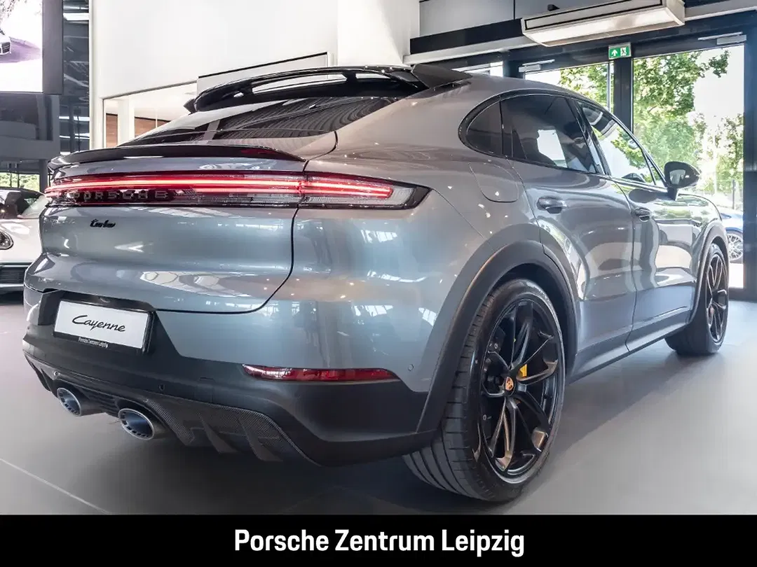 Porsche Cayenne - Thumbnail 6
