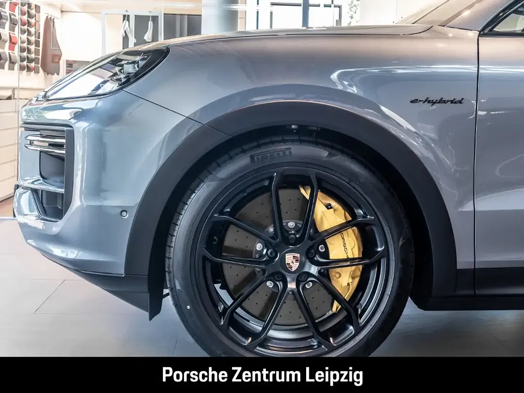 Porsche Cayenne - Thumbnail 7