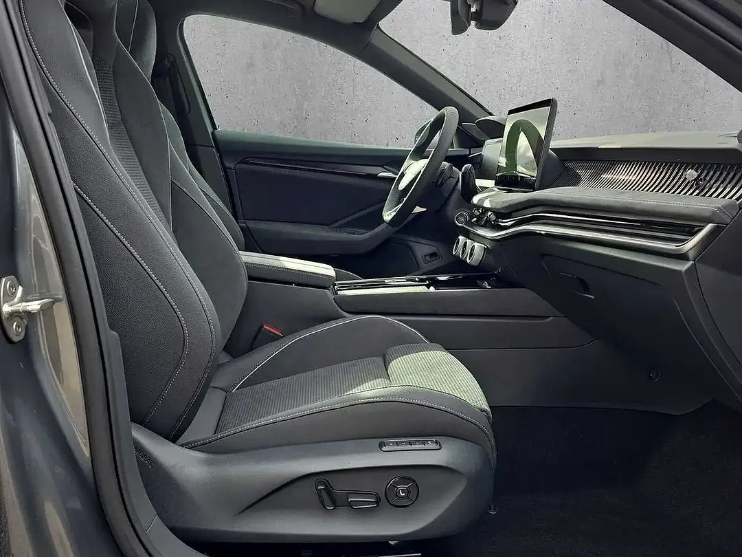 Skoda Superb - Thumbnail 9