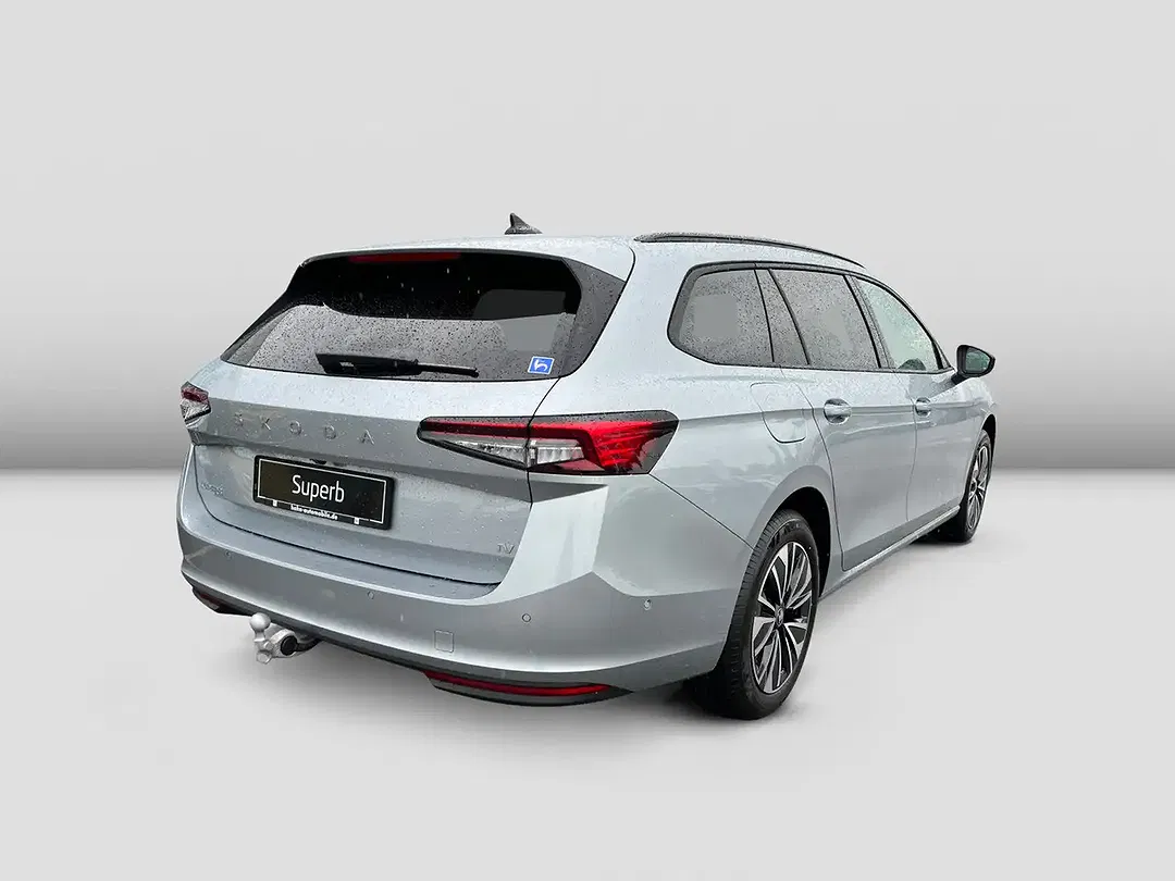 Skoda Superb - Thumbnail 3