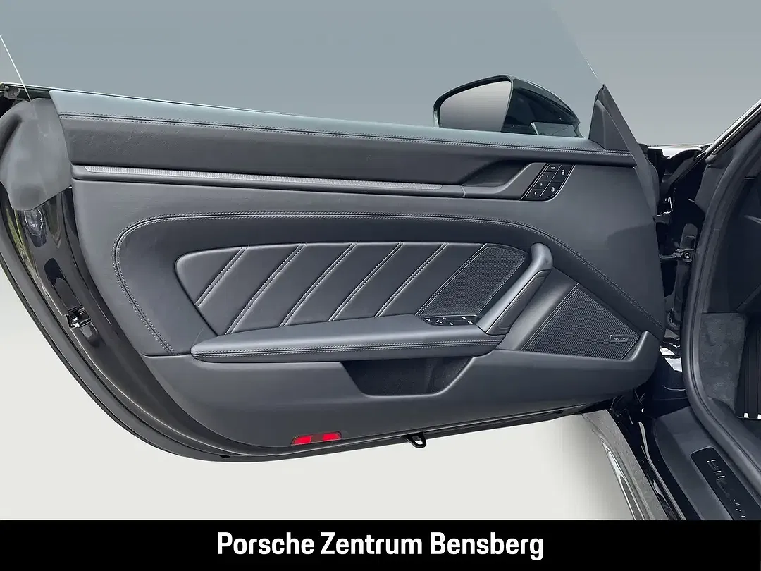 Porsche 911 - Thumbnail 14