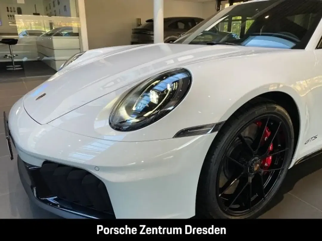 Porsche 992 - Thumbnail 12