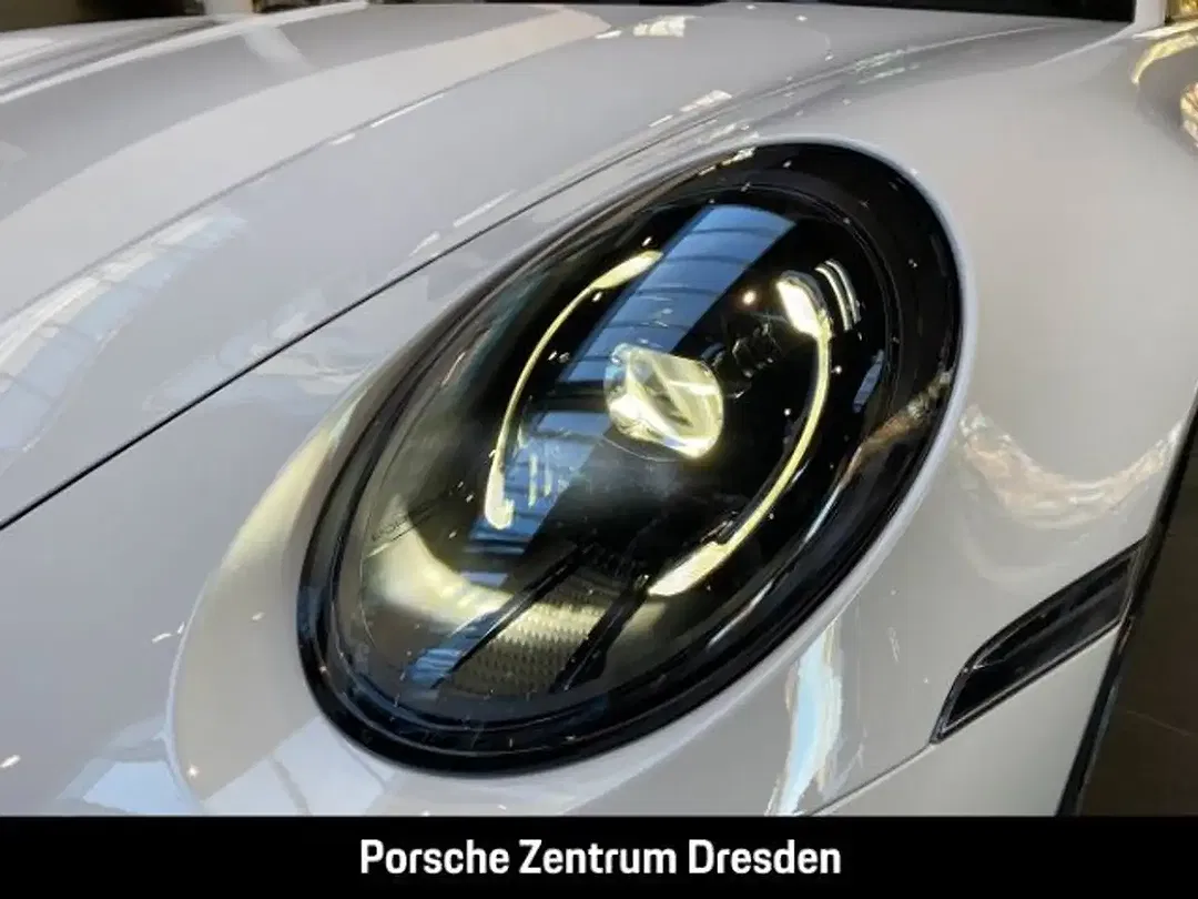 Porsche 992 - Thumbnail 15