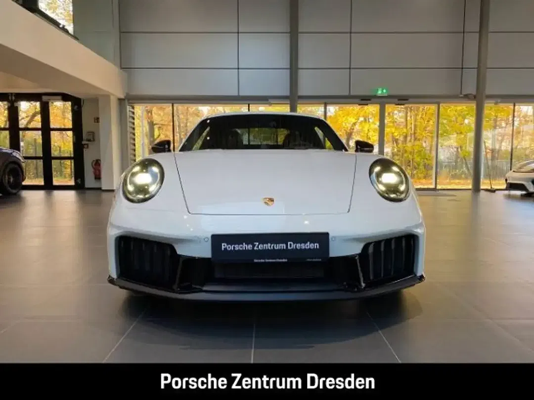 Porsche 992 - Thumbnail 6