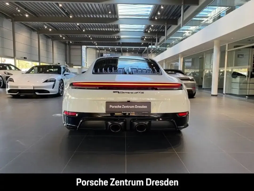 Porsche 992 - Thumbnail 7