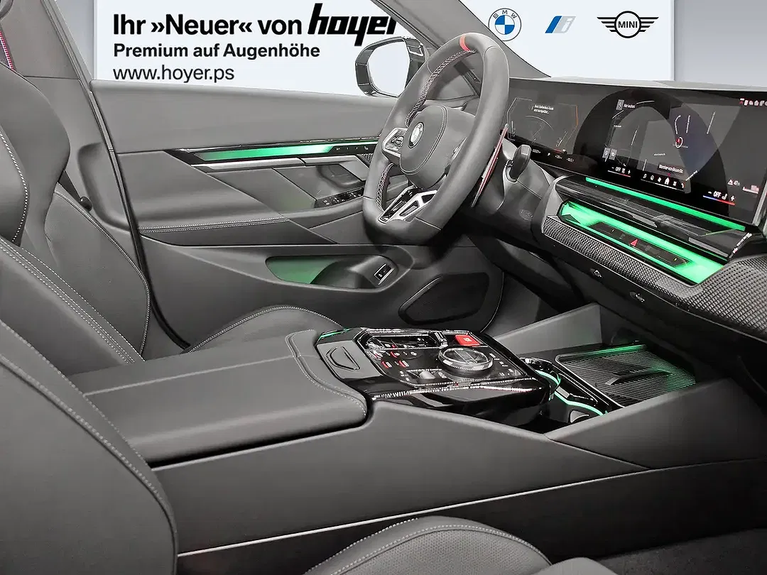 BMW M5 - Thumbnail 4