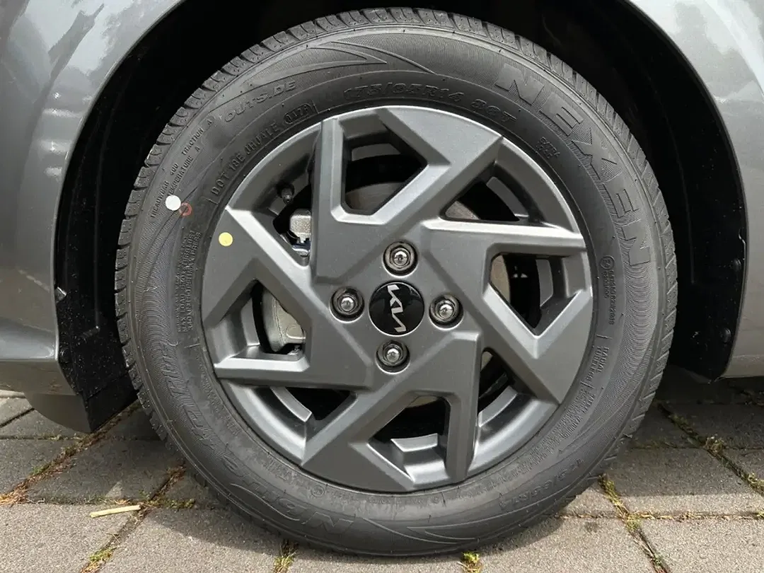 Kia Picanto - Thumbnail 12