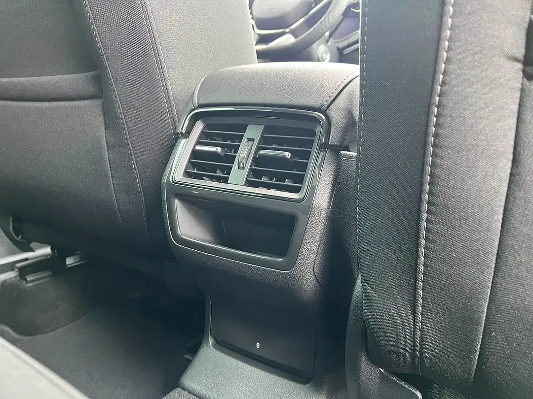 Skoda Karoq - Thumbnail 12