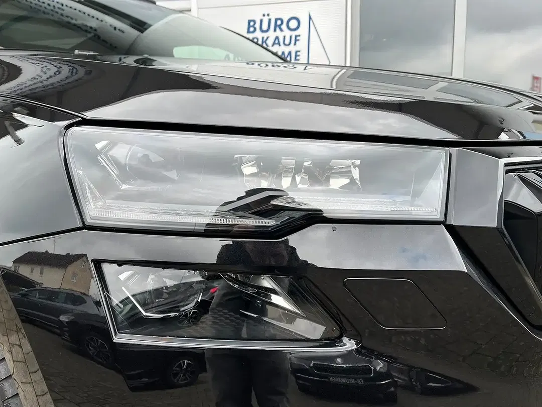 Skoda Karoq - Thumbnail 3