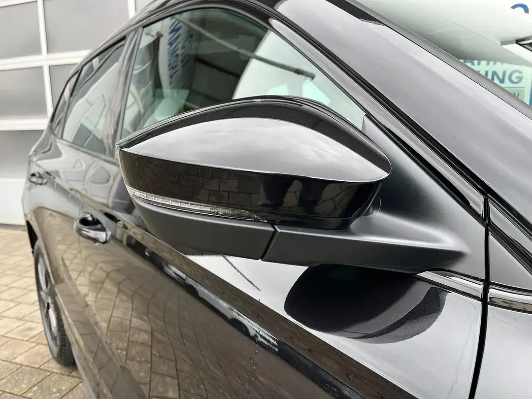 Skoda Karoq - Thumbnail 4