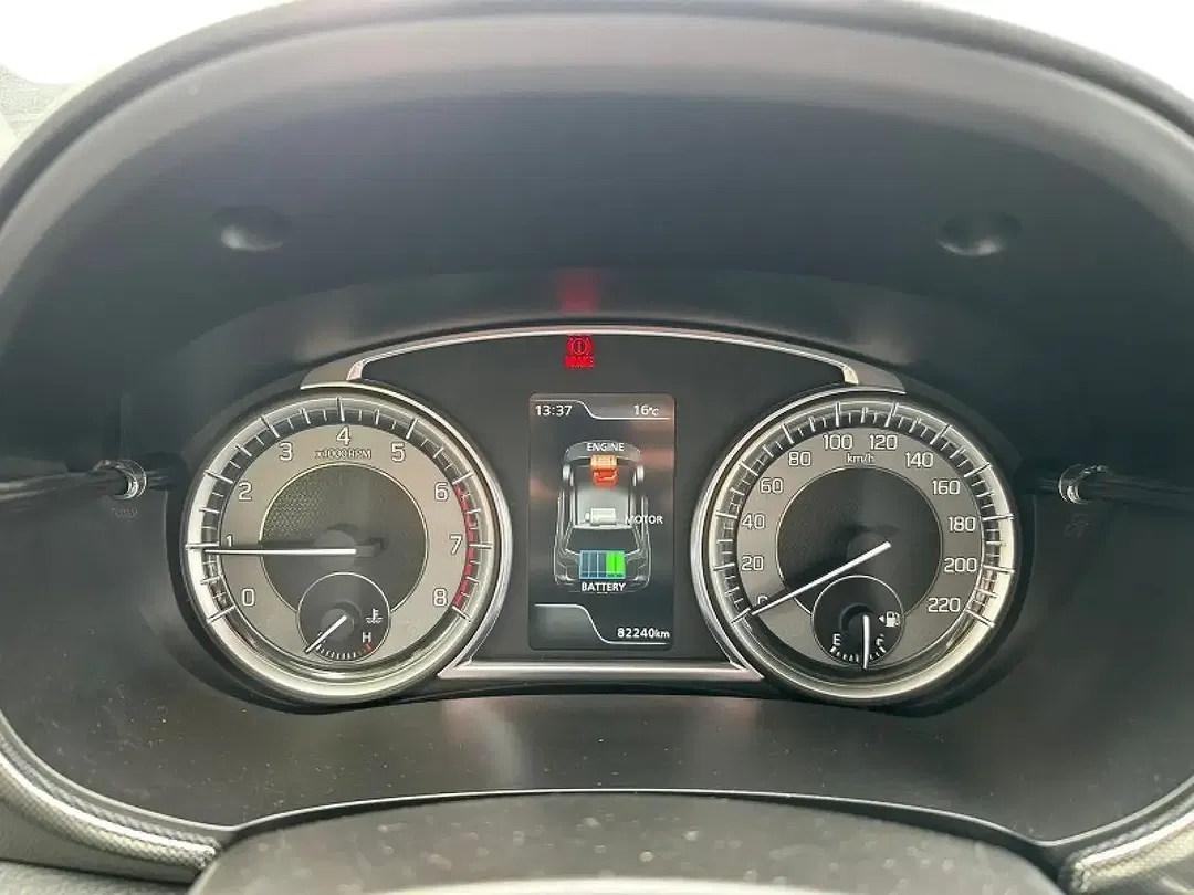 Suzuki Vitara - Thumbnail 11