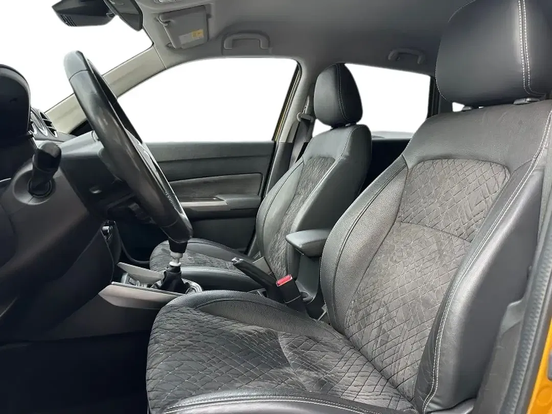 Suzuki Vitara - Thumbnail 12