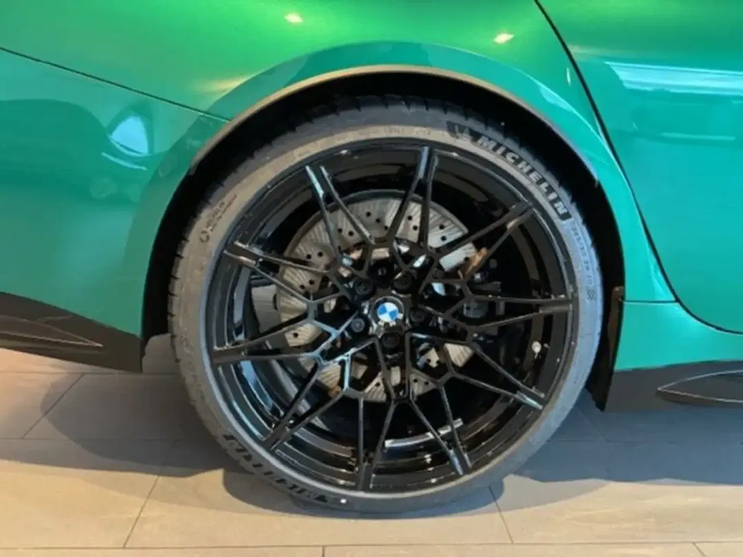 BMW M3 - Thumbnail 2