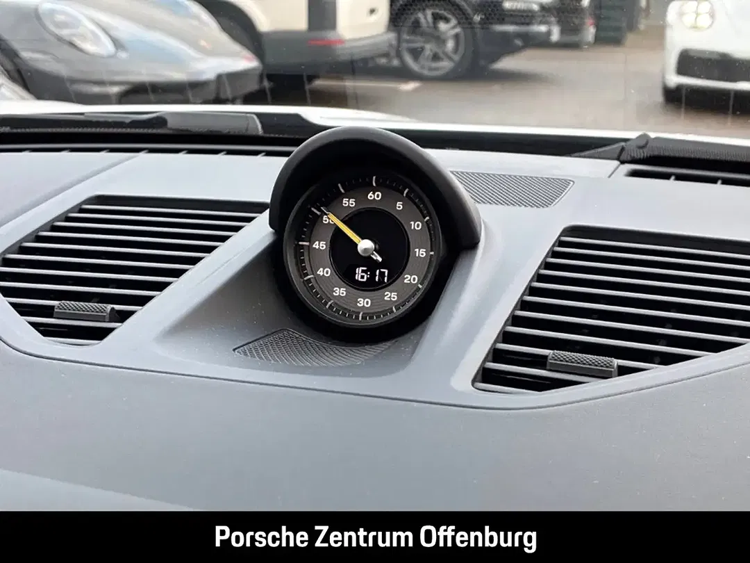 Porsche 992 - Thumbnail 15