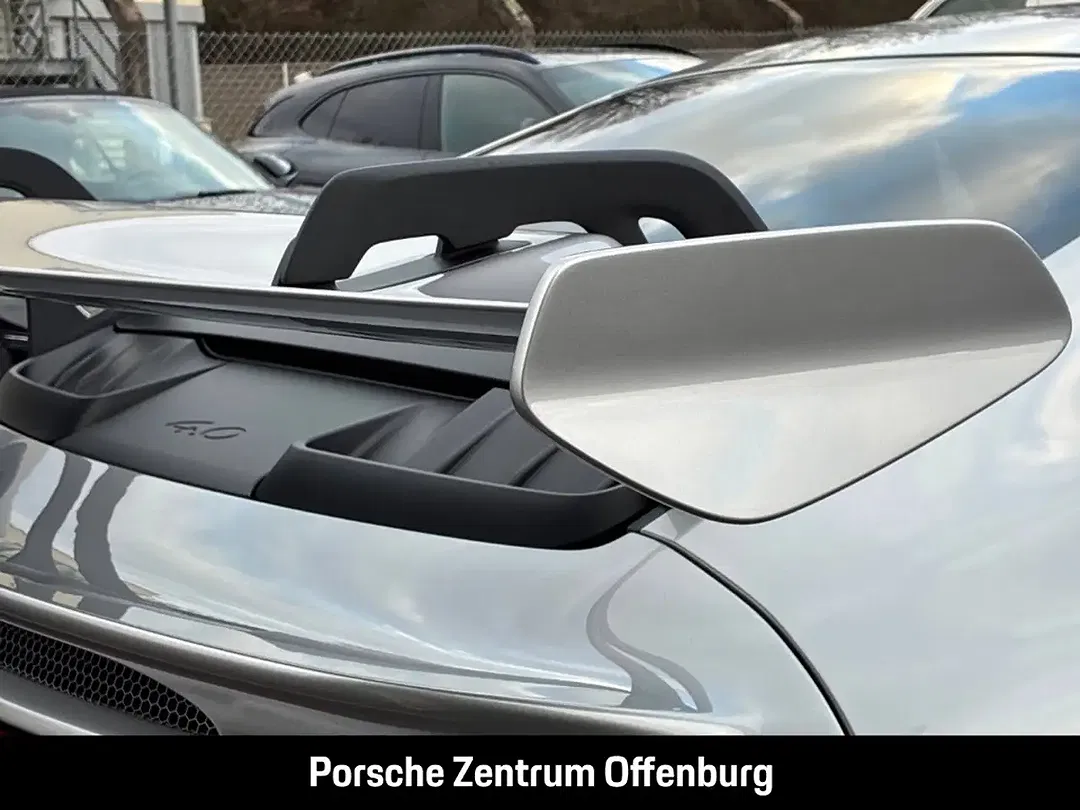 Porsche 992 - Thumbnail 7