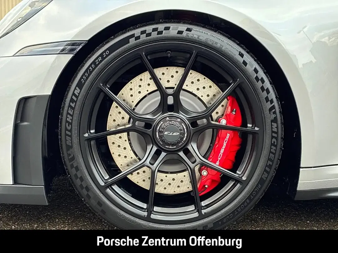 Porsche 992 - Thumbnail 9
