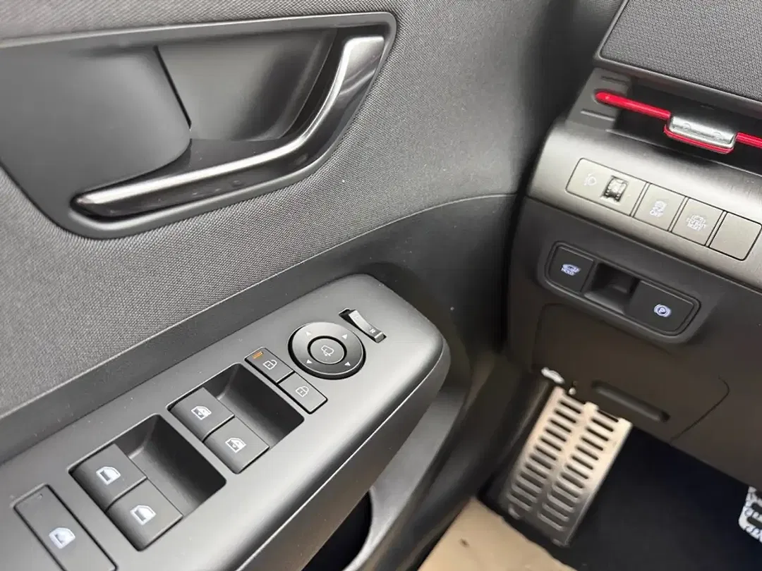 Hyundai KONA - Thumbnail 13