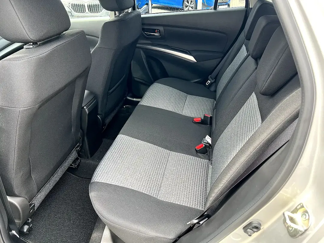 Suzuki S-Cross - Thumbnail 12