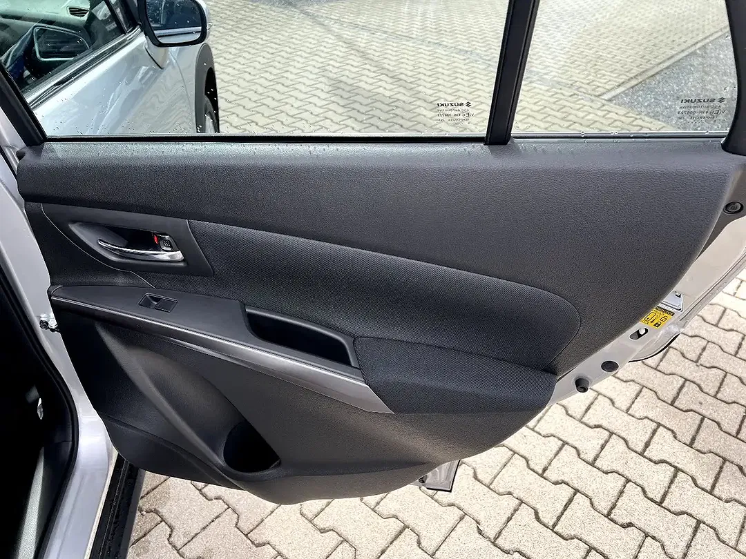 Suzuki S-Cross - Thumbnail 14