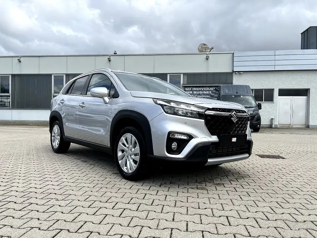 Suzuki S-Cross - Thumbnail 5