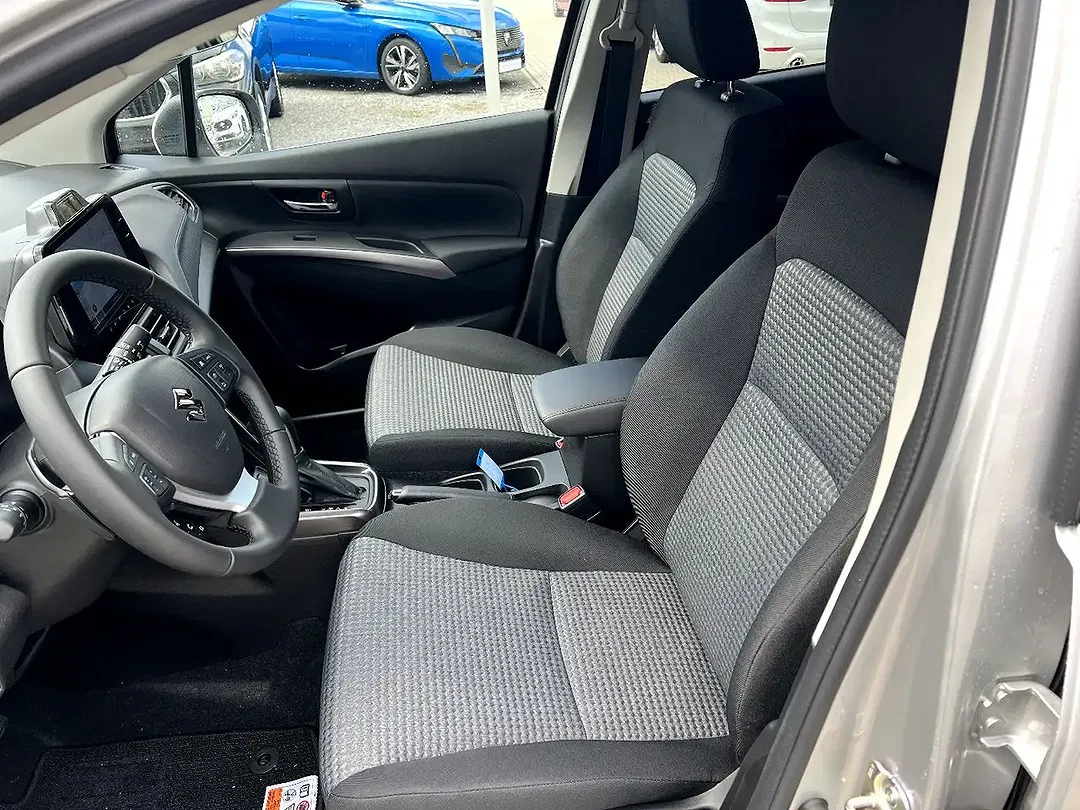 Suzuki S-Cross - Thumbnail 8