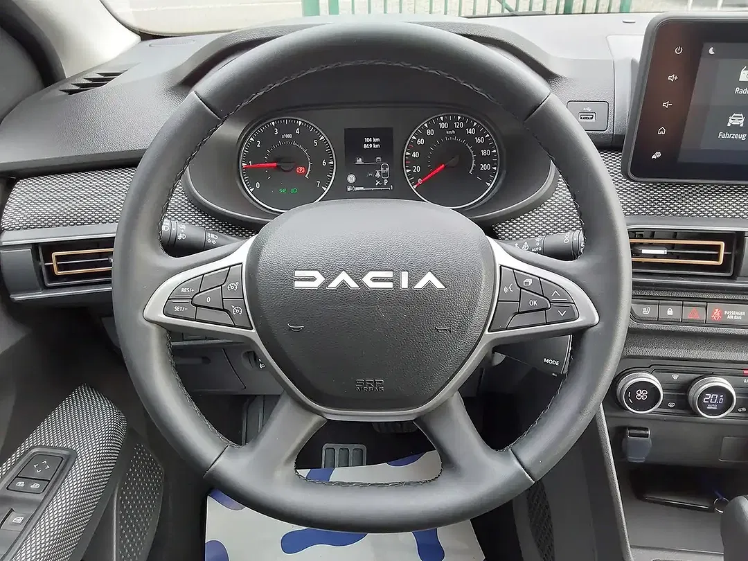 Dacia Sandero - Thumbnail 10