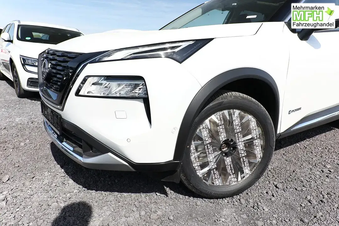 Nissan X-Trail - Thumbnail 4