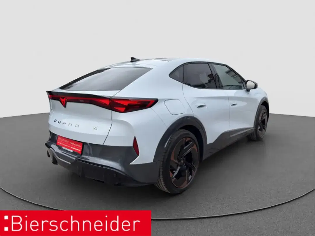 CUPRA Tavascan - Thumbnail 5