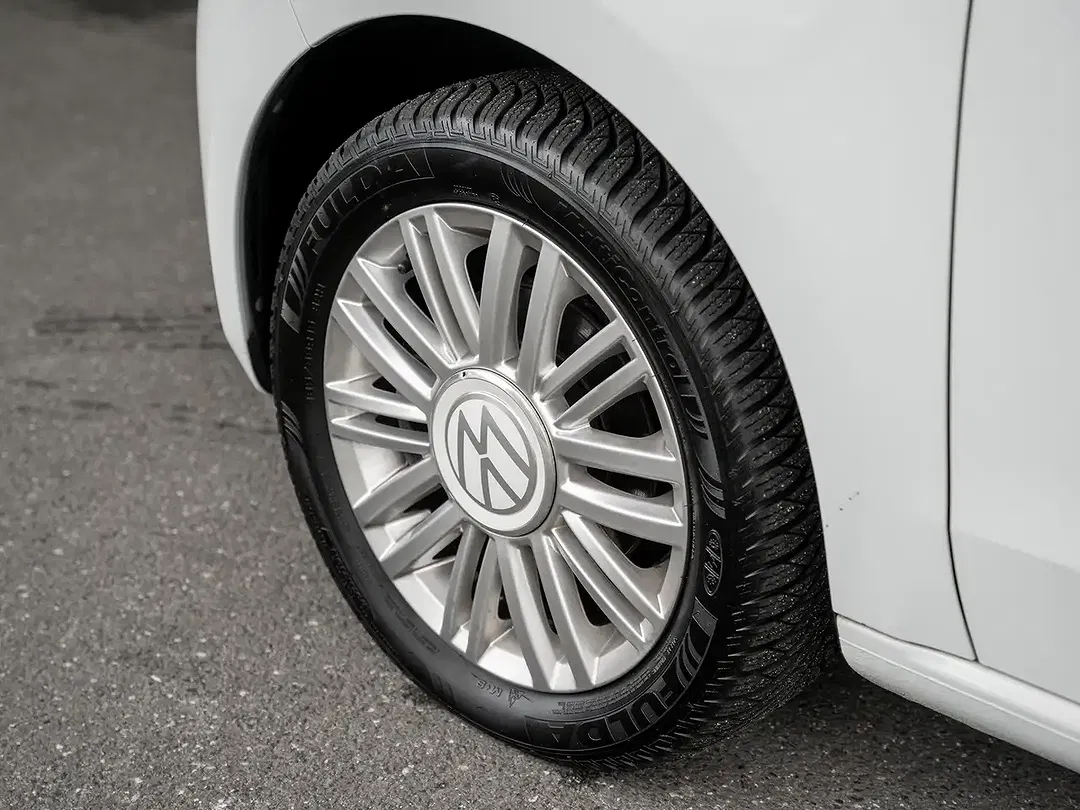 Volkswagen up! - Thumbnail 5