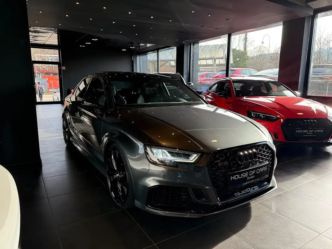 Audi RS3 - Thumbnail 2