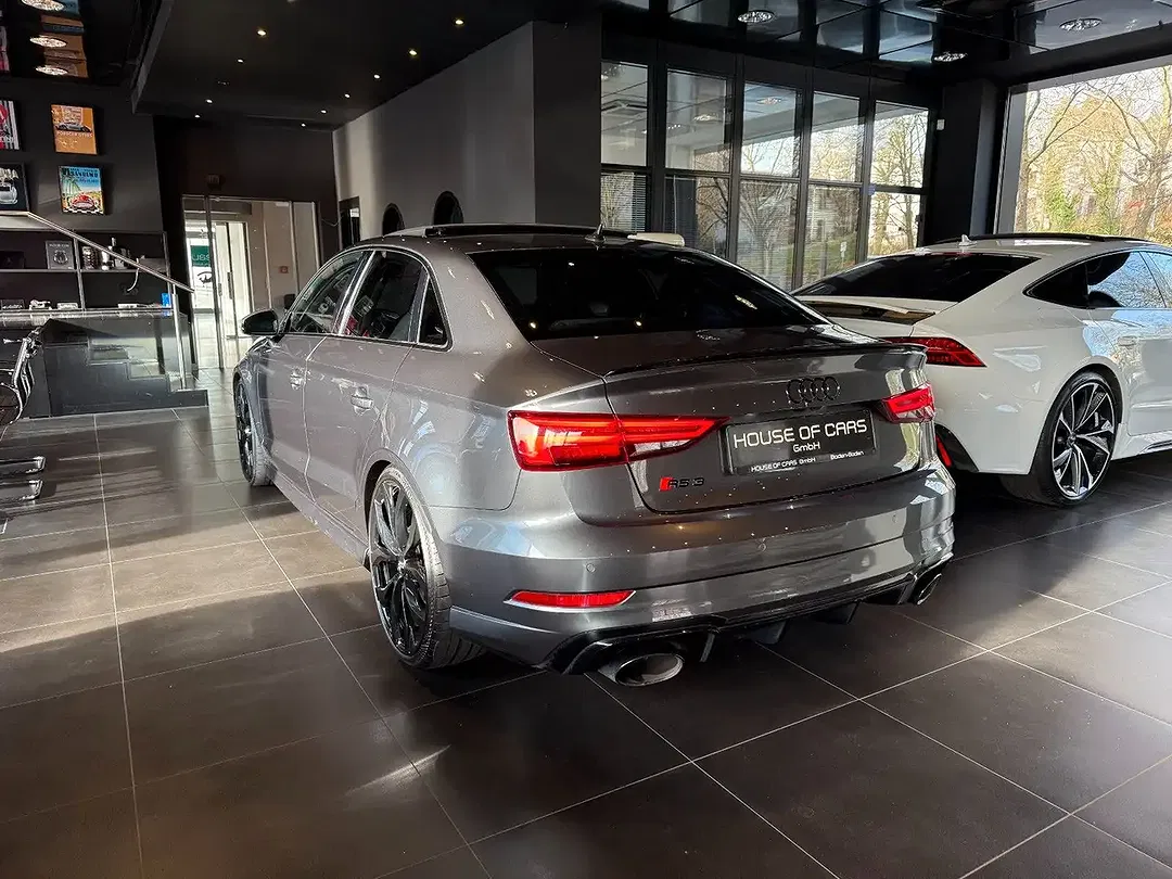 Audi RS3 - Thumbnail 6