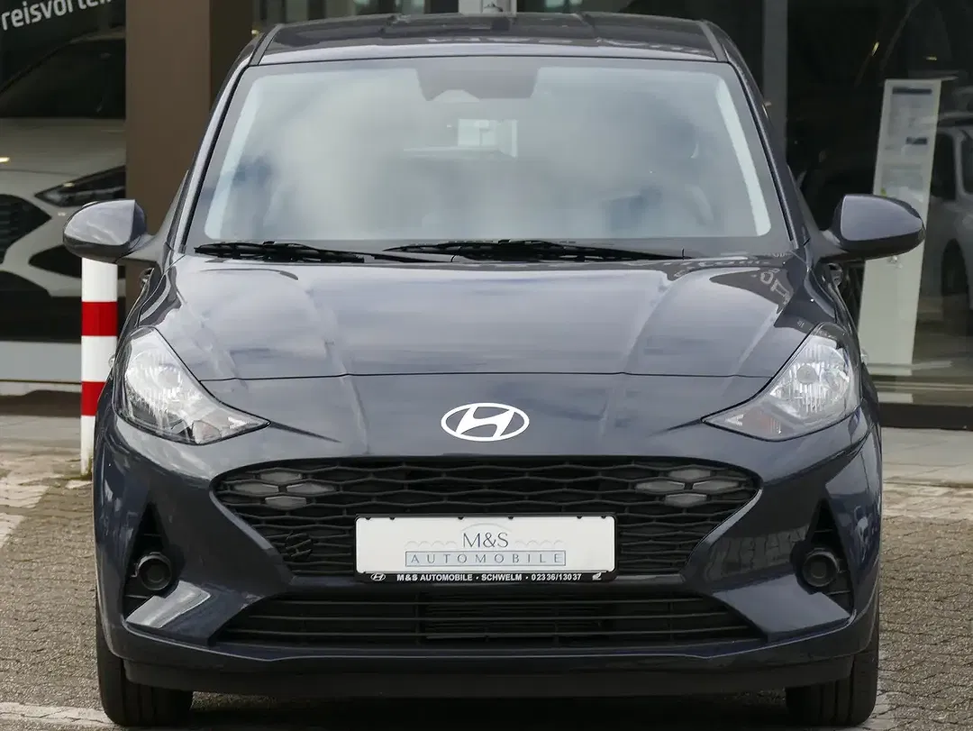 Hyundai i10 - Thumbnail 2