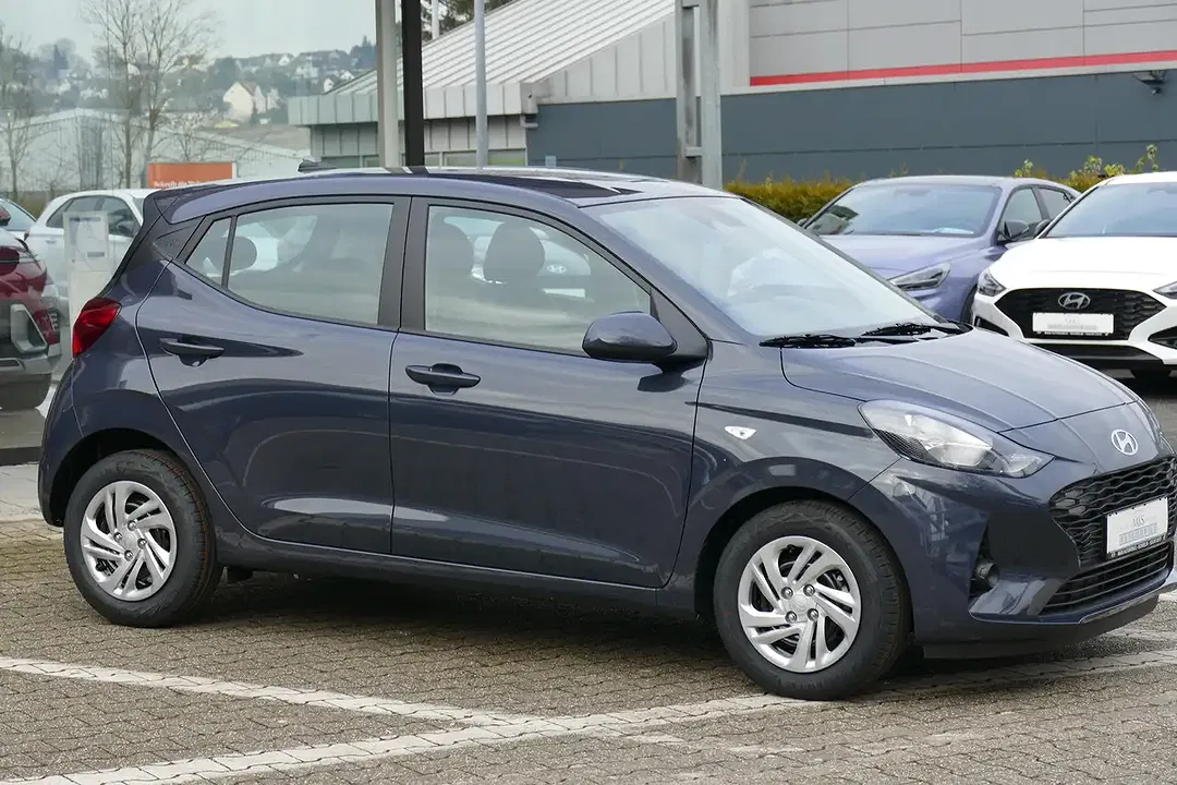 Hyundai i10 - Thumbnail 3