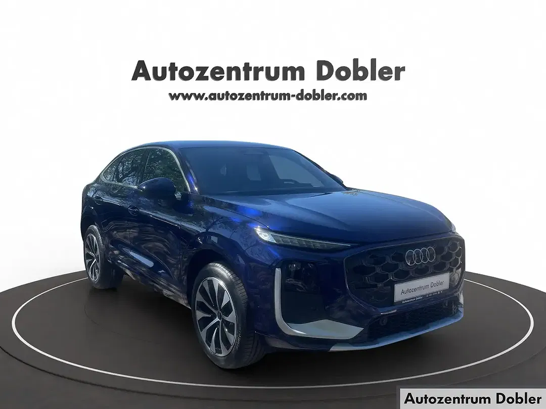 Audi Q3 - Thumbnail 3