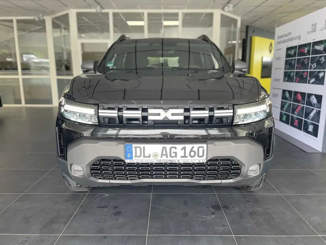 Dacia Duster - Thumbnail 2