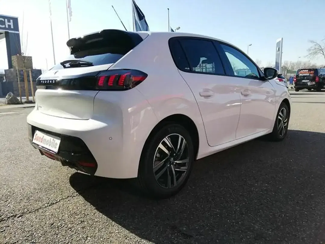 Peugeot 208 - Thumbnail 7