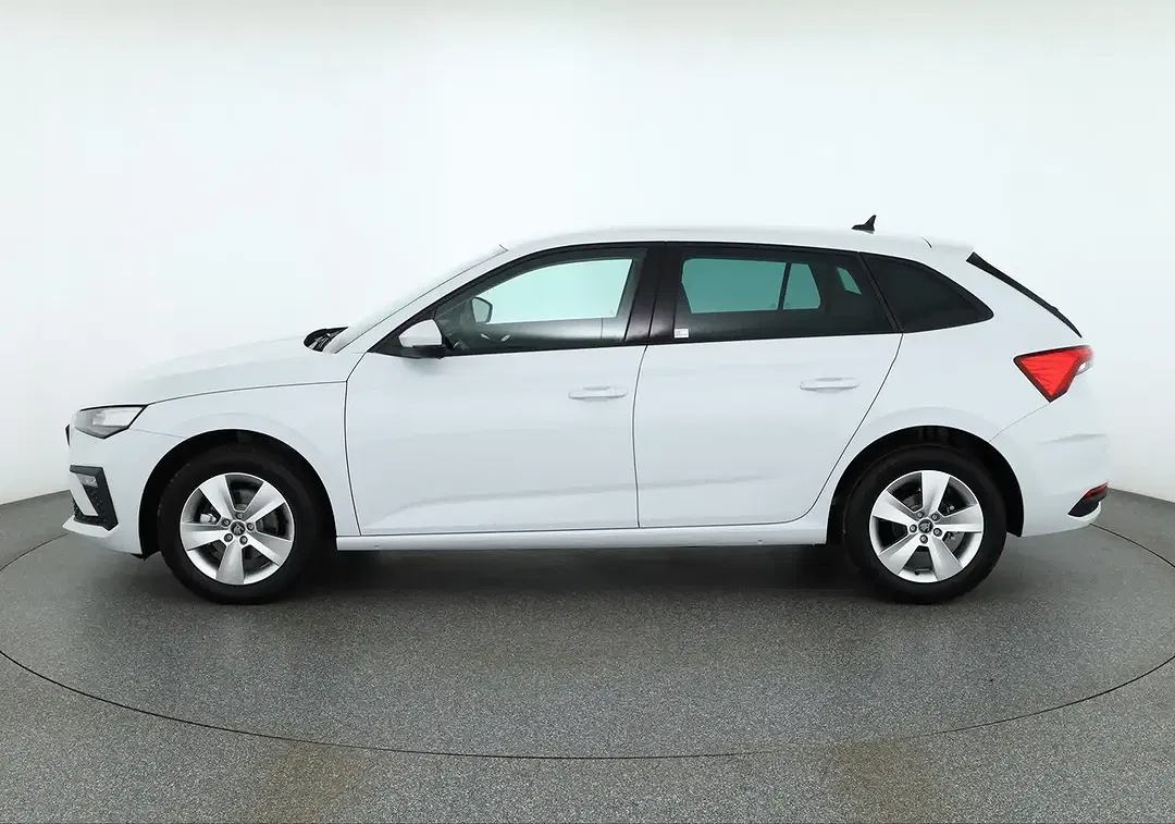 Skoda Scala - Thumbnail 1
