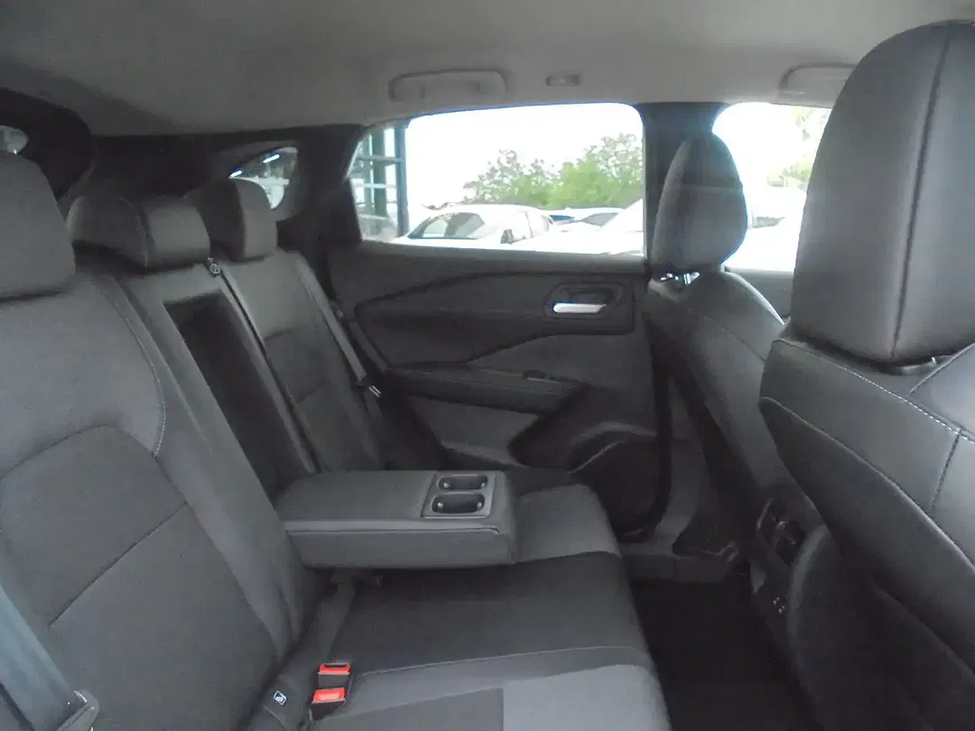 Nissan Qashqai - Thumbnail 10